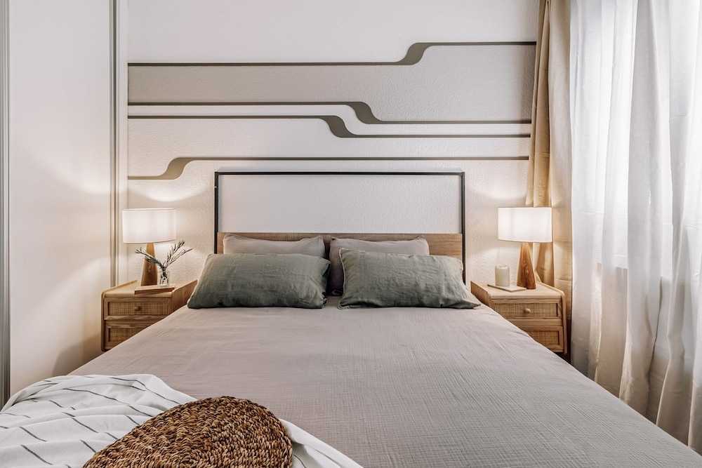 Duke - 3 Bedrooms and Office in Ibiza