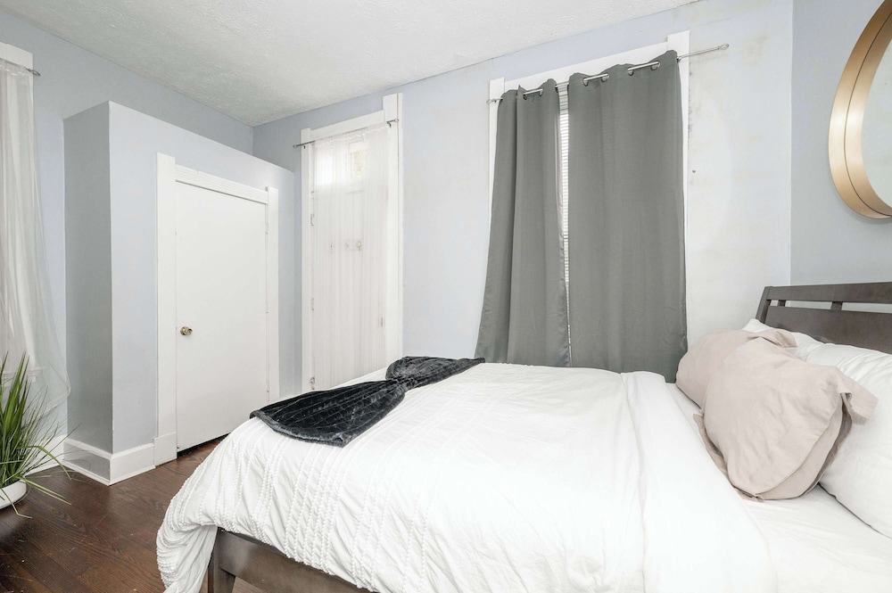 Queen City Suites 1 For 3
