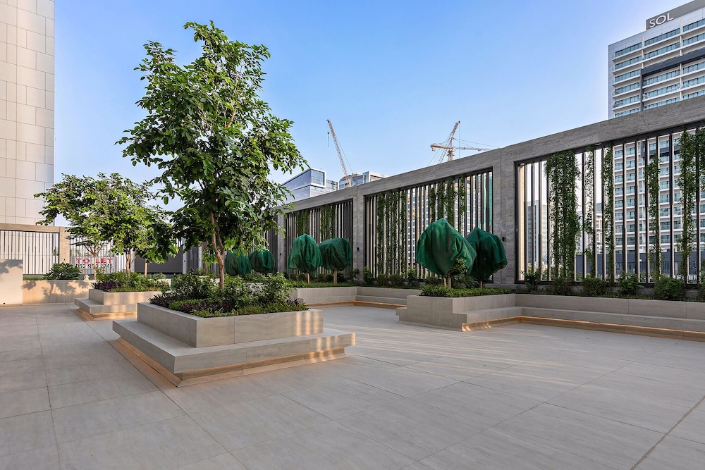 Modern Studio at Paragon