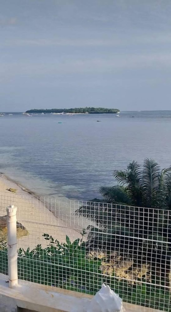 Tulang Diot View and Turtle Haven