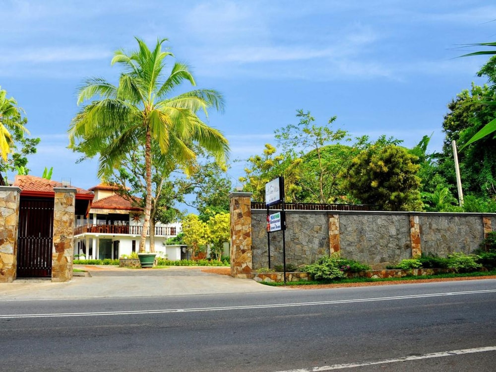 Rockery Villa