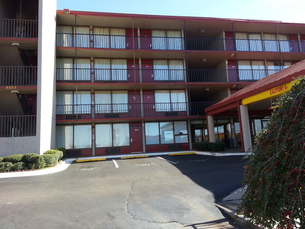Birmingham Vacations - Parkway Inn of Birmingham - Property Image 6