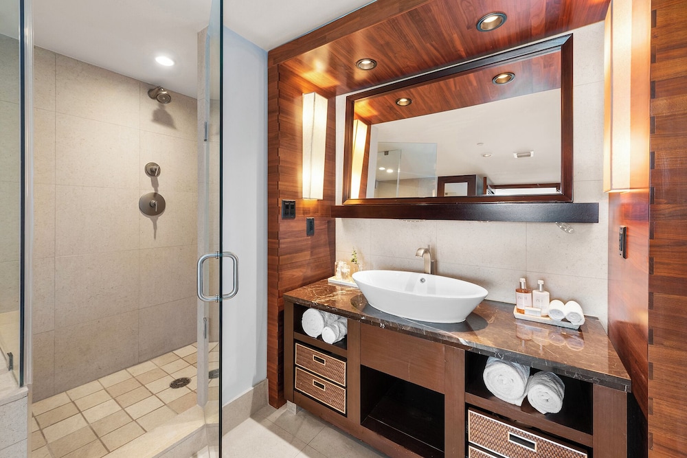 Luxury Vacation Rentals at Carillon Wellness Resort by LRMB