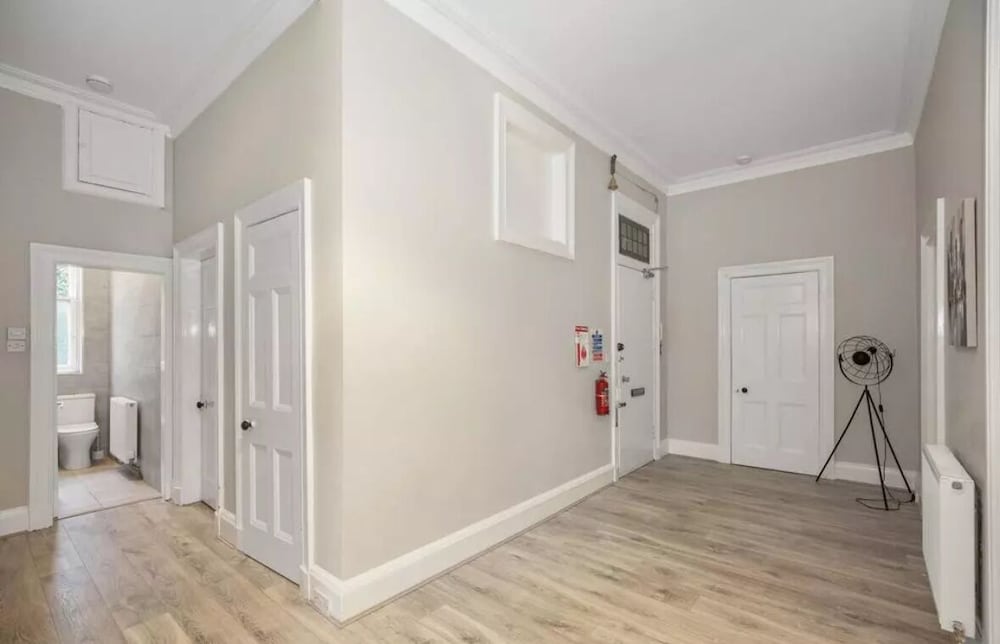 Spacious 3-Bedroom Flat in Charming Bruntsfield