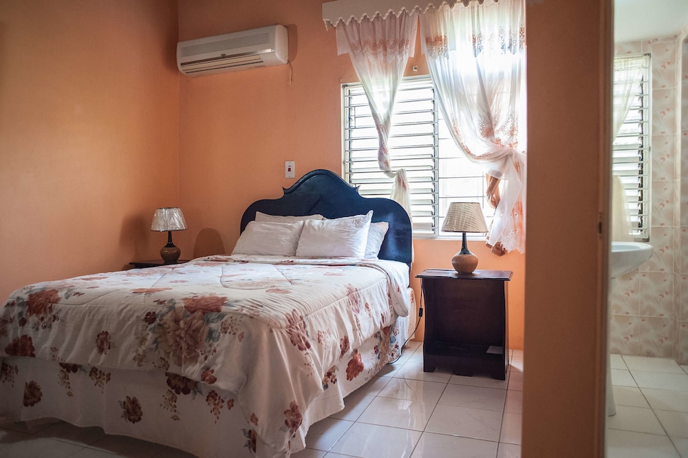 Diamond Villas and Suites