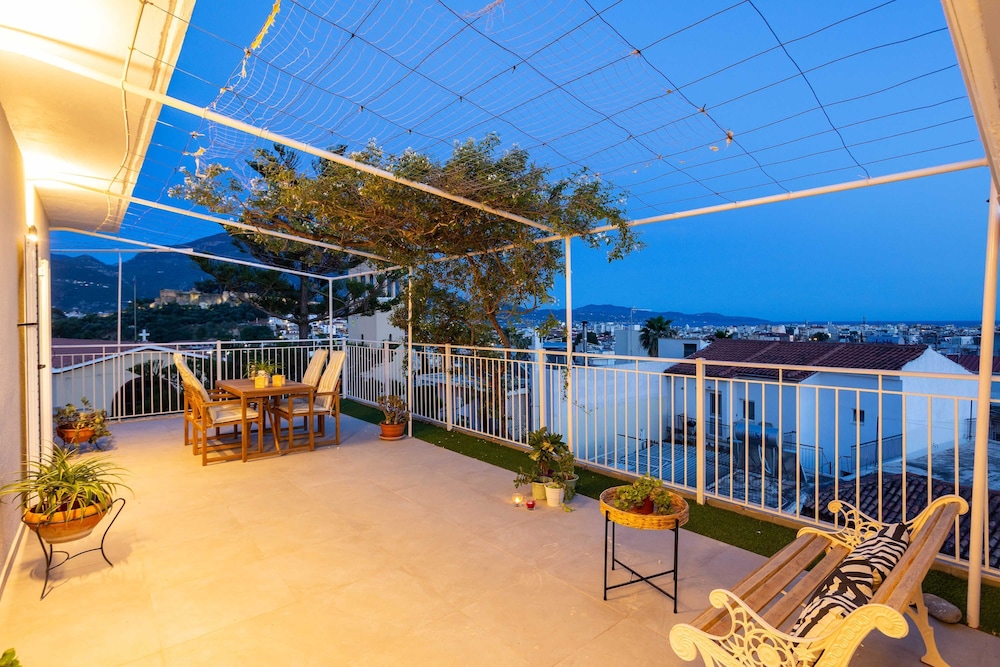 Kalamata Cozy Nest With Panoramic Views