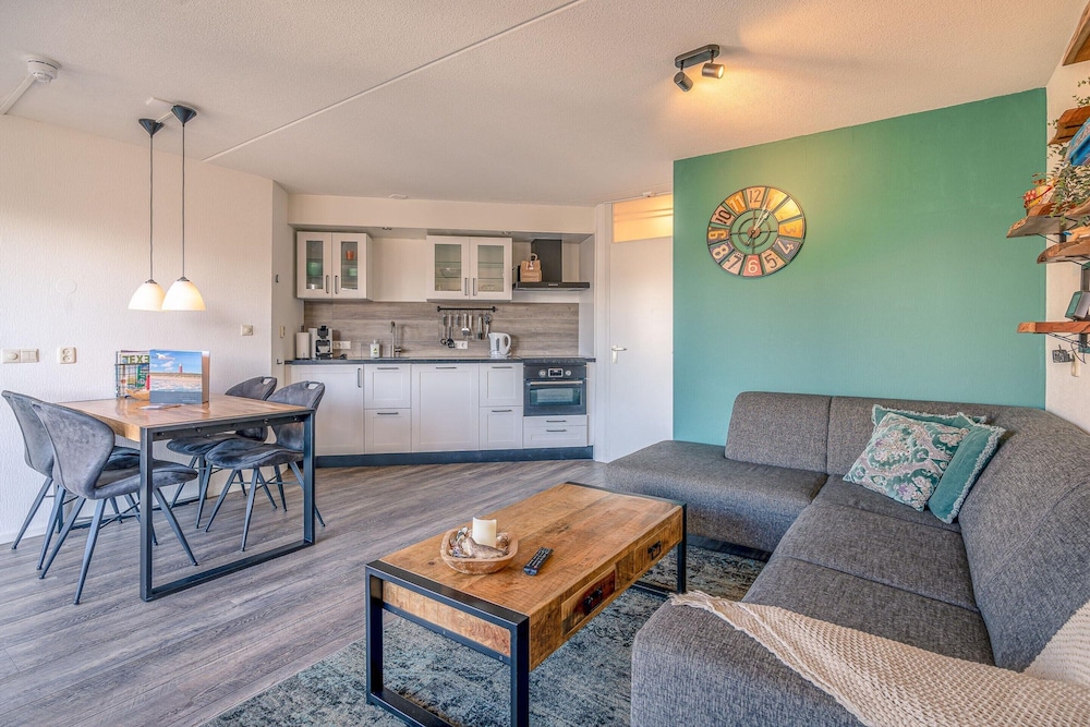 Nice Apartment Near the Center of De Koog