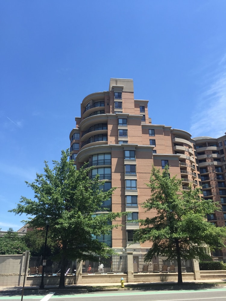 Instrata by Executive Apartments
