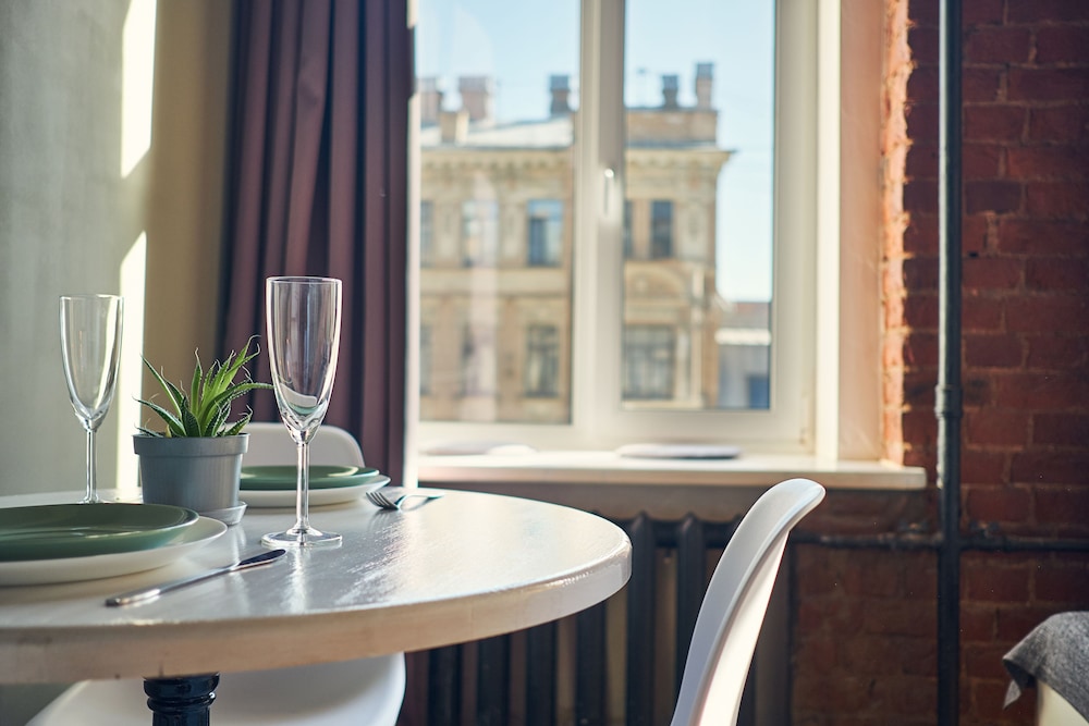 Greenfeel on Nevsky