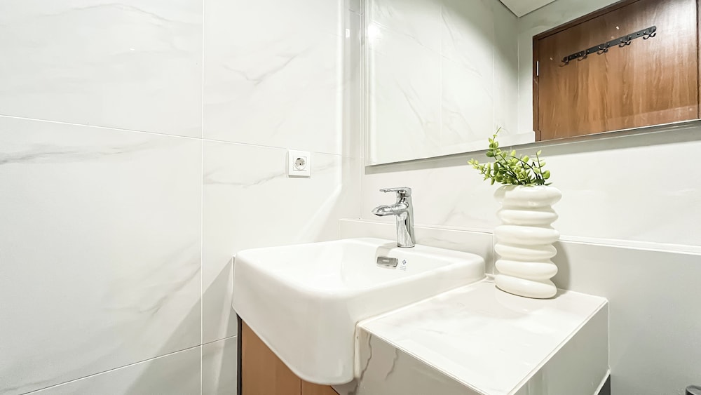 Urban Industrial Touch 1Br Apartment At The Smith Alam Sutera
