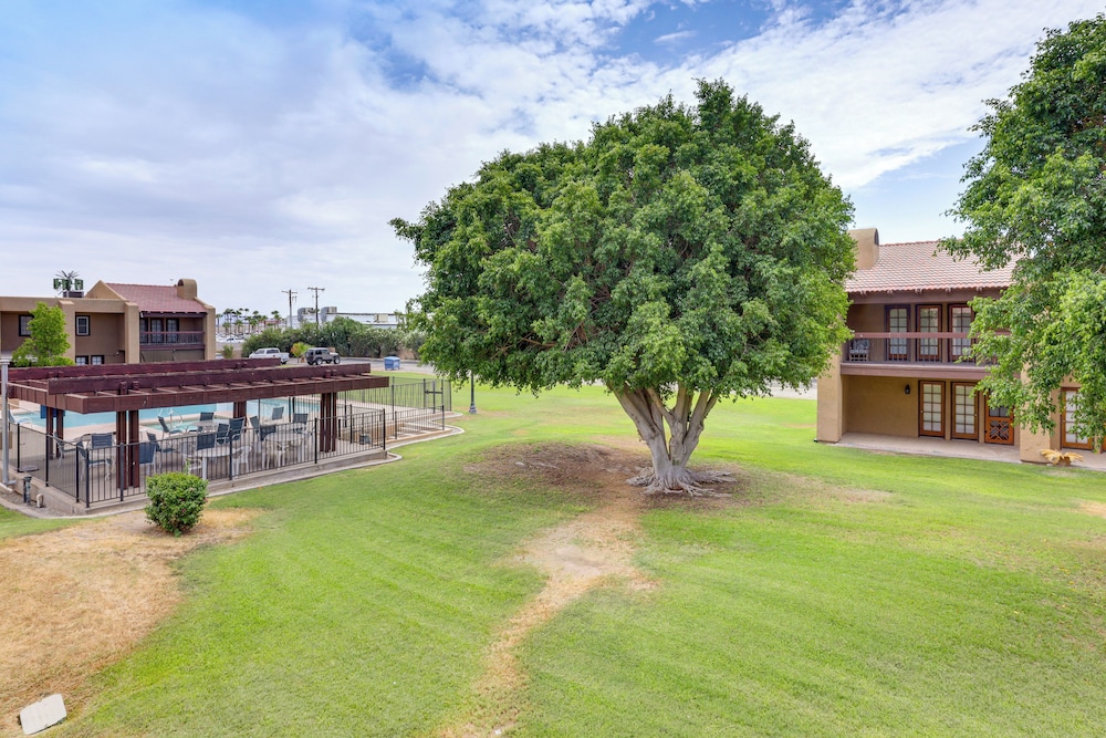 5 Mi to Colorado River: Yuma Gem w/ Pool Access!