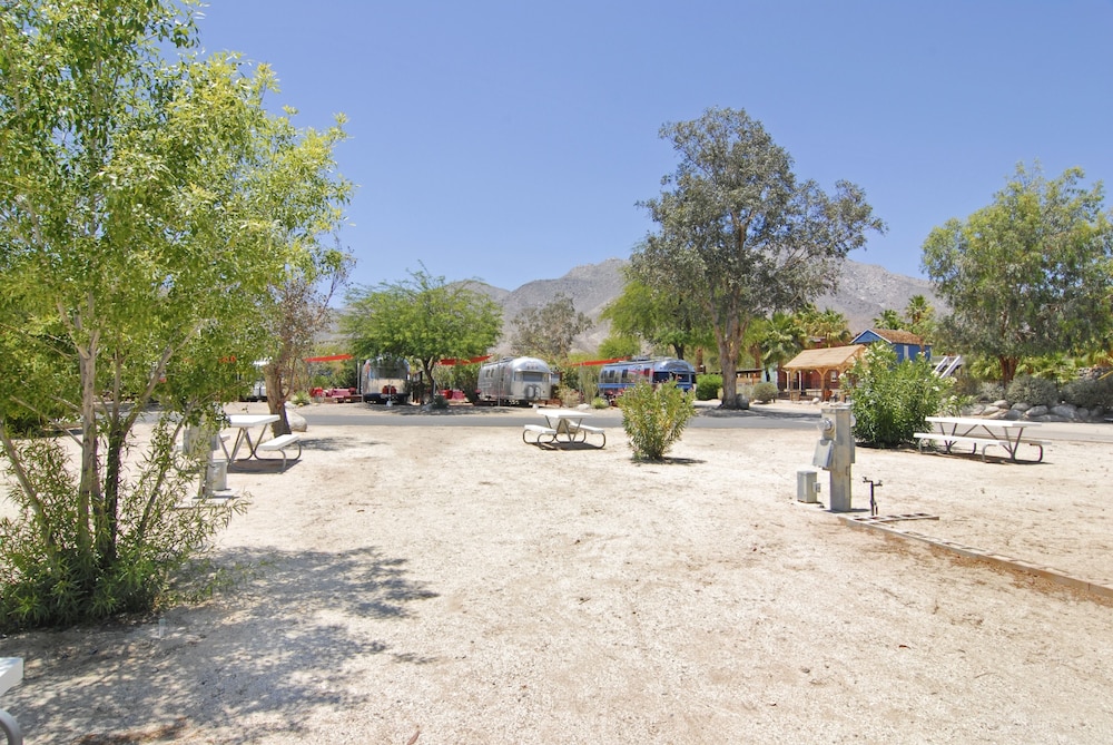 Palm Canyon Hotel & RV Resort