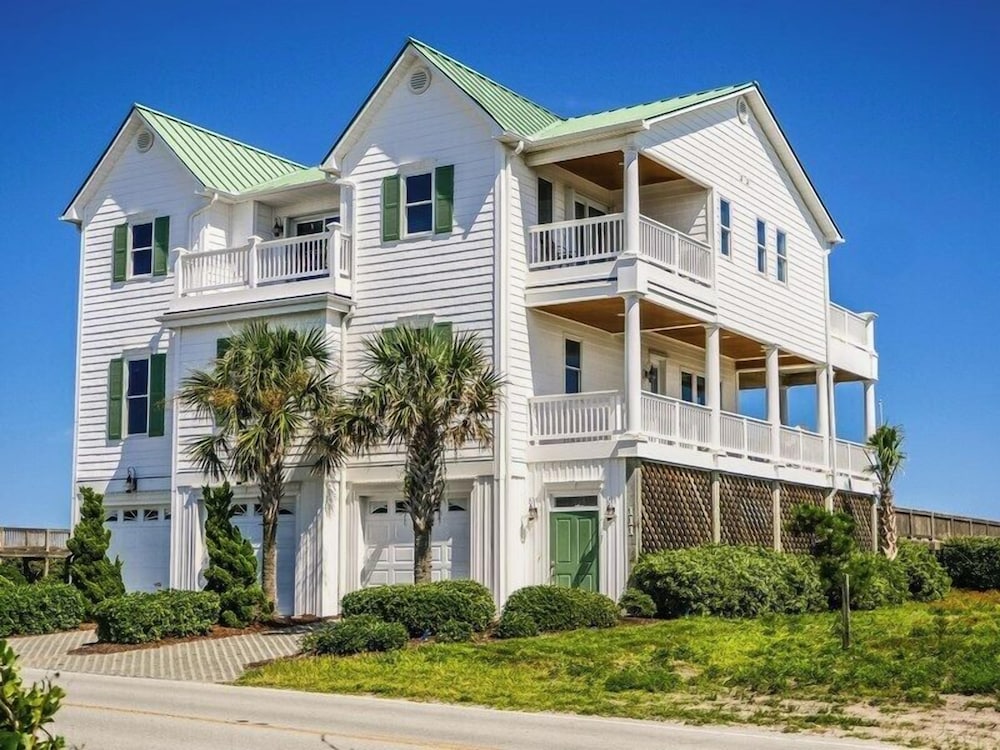 Oceans 111 by Topsail Realty