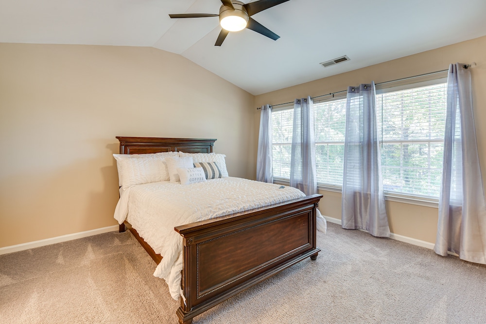 Fort Myers Vacations - Charlotte Townhome w/ Deck: 18 Mi to Downtown! - Property Image 8