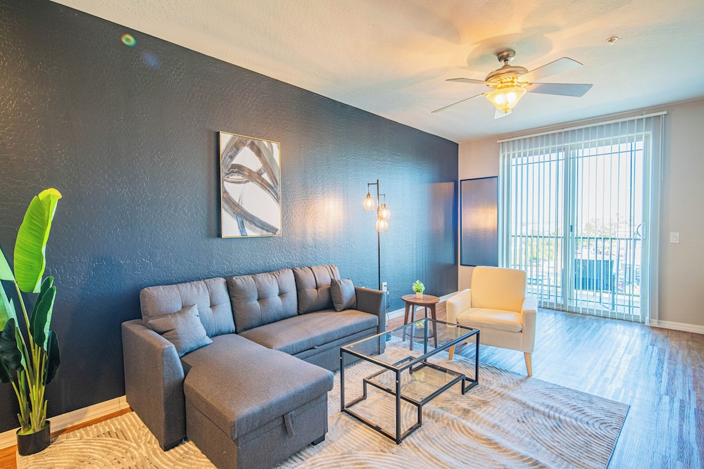 ROVE LIVING/KL - The Fredrick Tempe