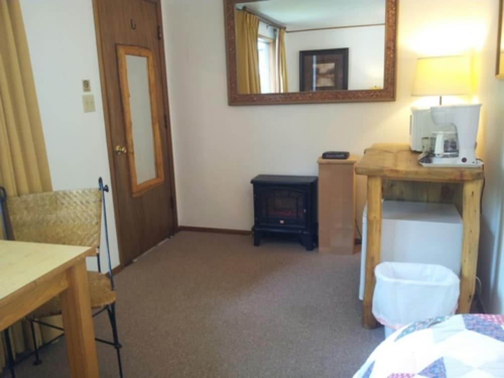 Redstone Cliffs Lodge