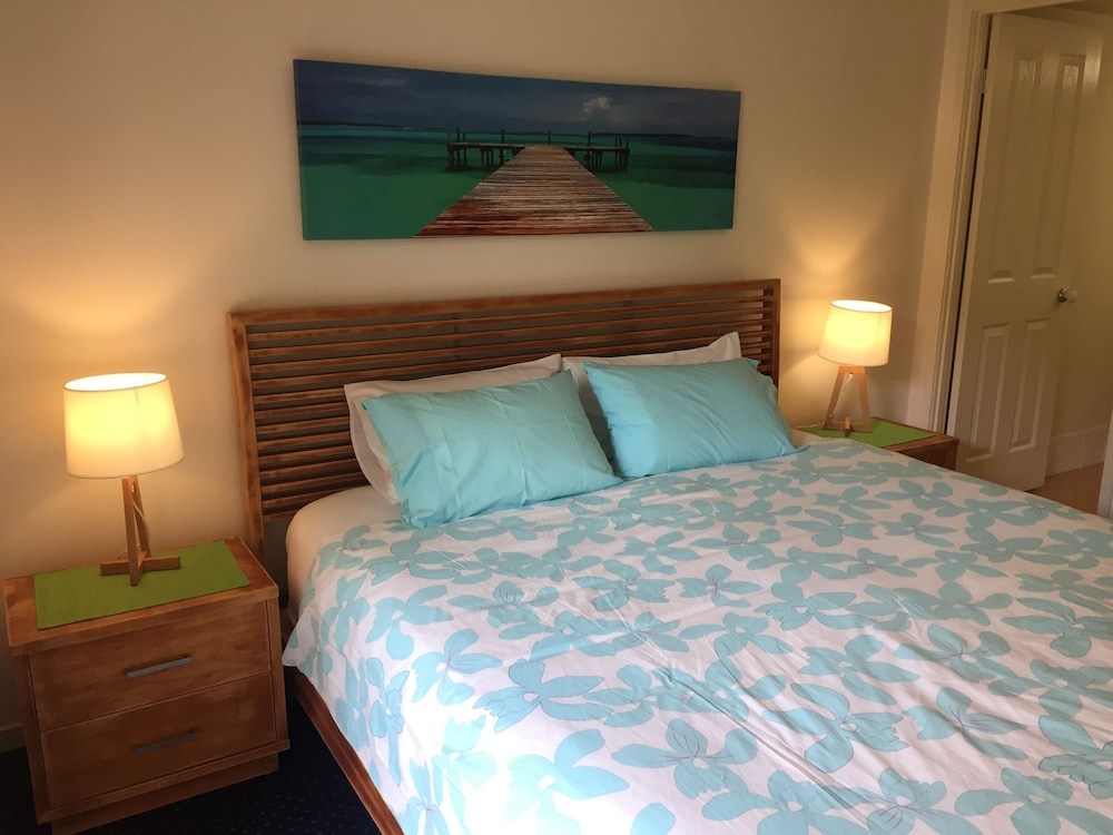 Mermaid Beach Vacations - Gold Coast Family Apartment - Property Image 2