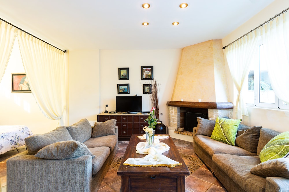 Villa Aurora