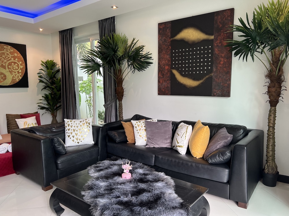 Premium Pool Villas Pattaya