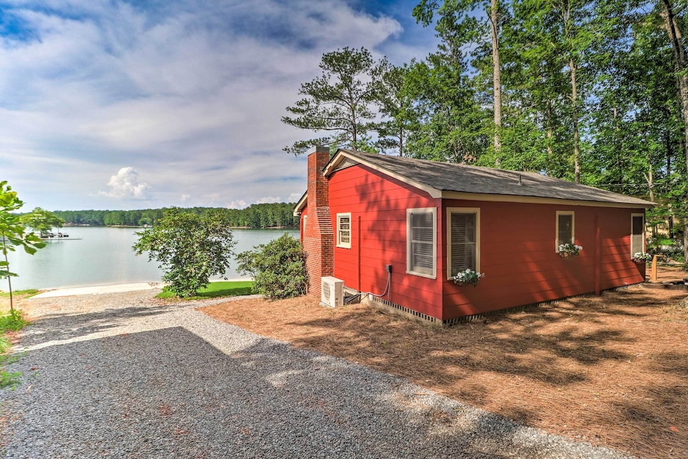 Waterfront Lake Martin Home w/ Grill & Beach! view 5