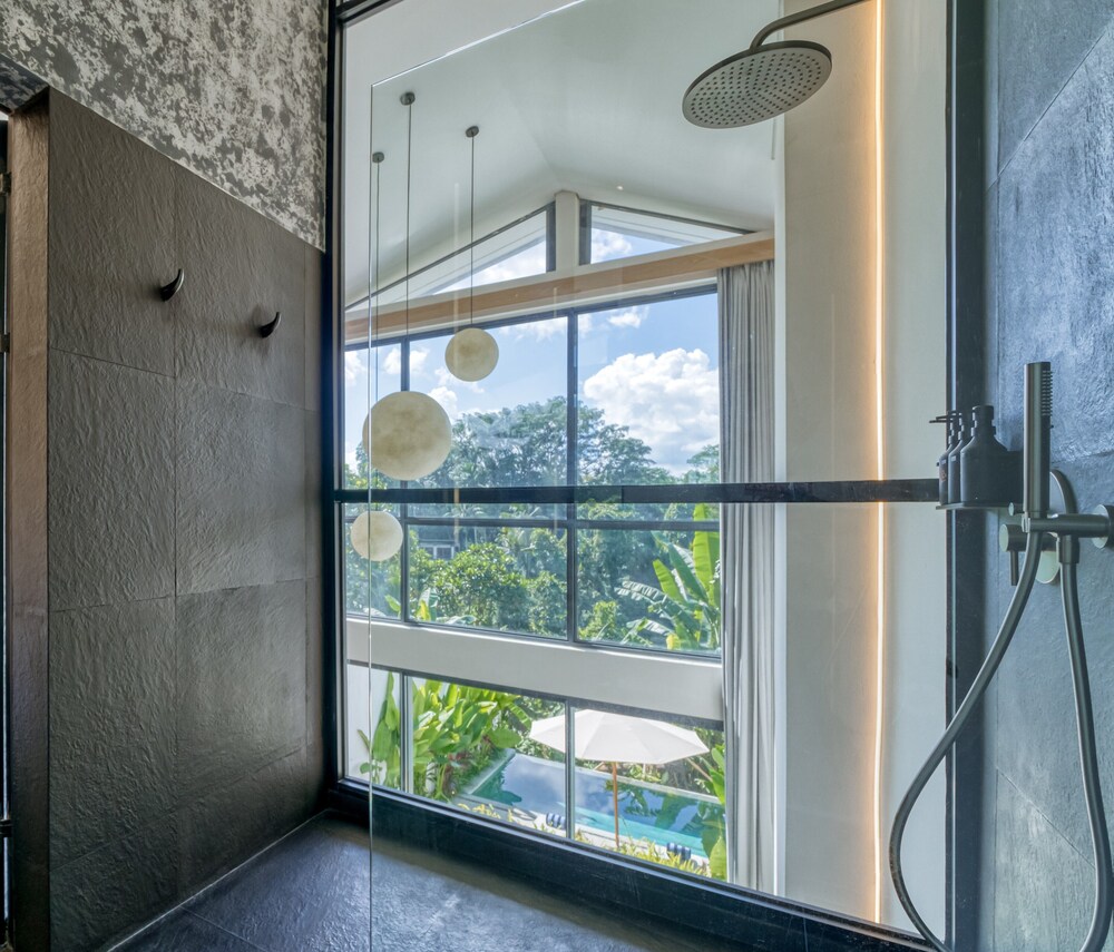 Loyo Villas