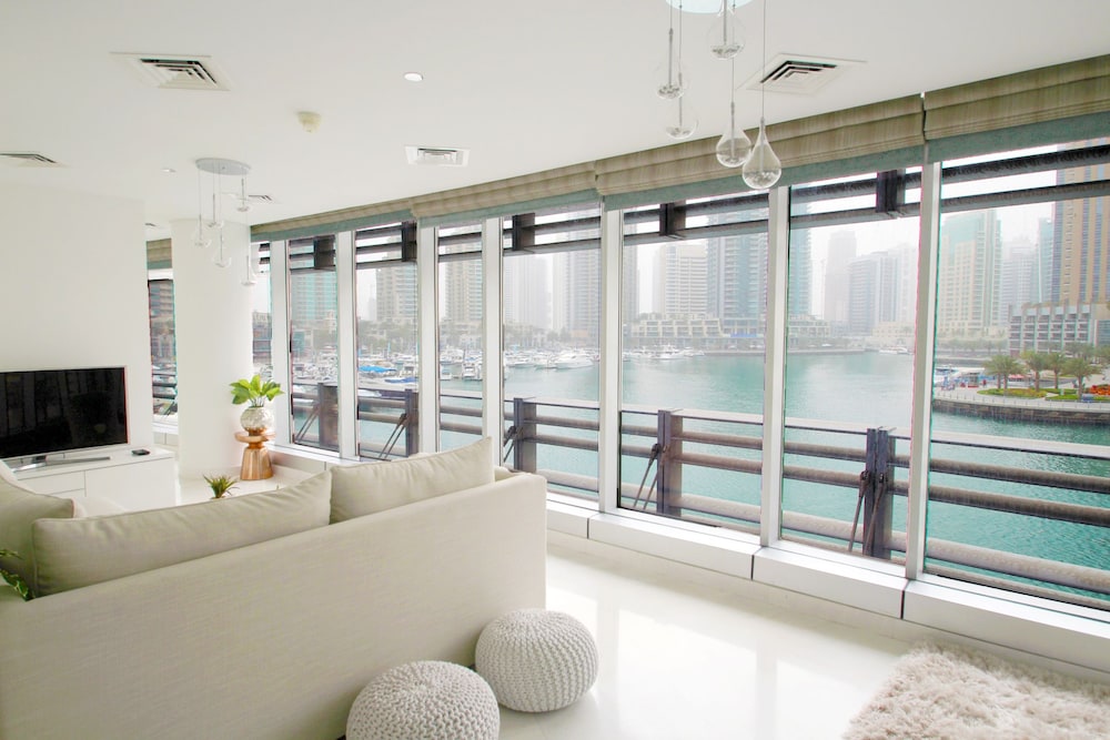 Kennedy Towers - Cayan Tower