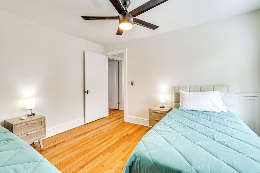Fish & Ski: Lakefront Retreat By Mt Southington