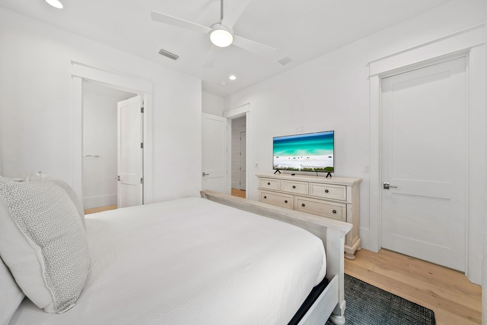 Magnolia Tides 6 Bedroom Home