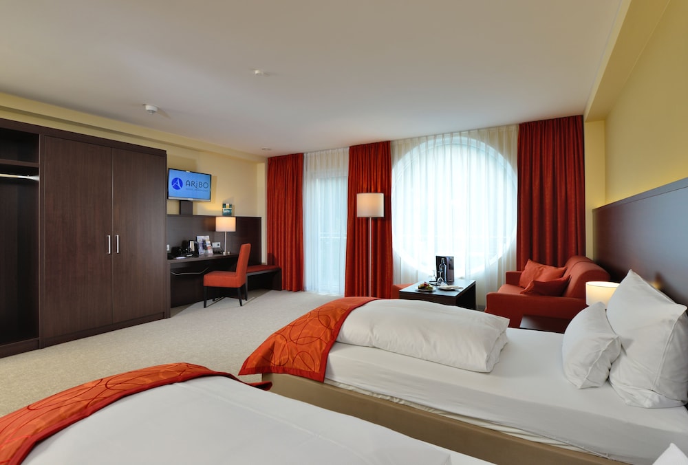 Berlin Vacations - ARIBO Hotel Erbendorf - Property Image 4