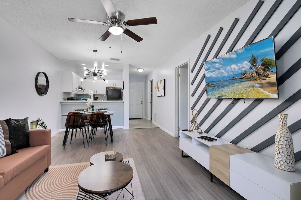 Oasis Apartment Homes