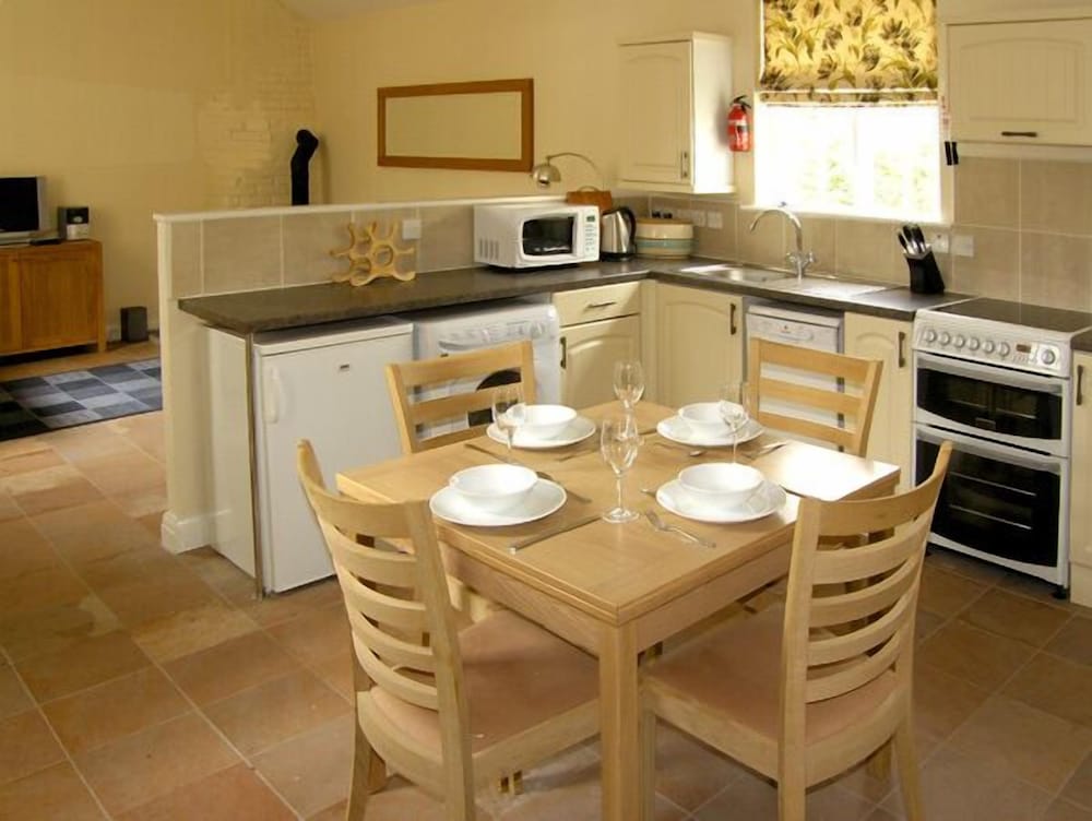 Knutsford Vacations - Dairy Apartment 1 - Property Image 6