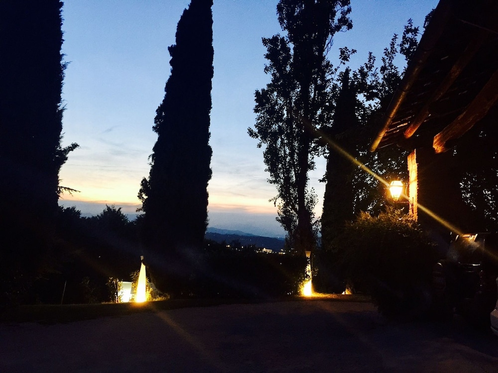Relais Villa Gozzi B&B