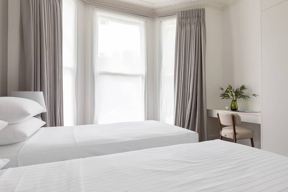 Westbourne Park Road Xviii by Onefinestay