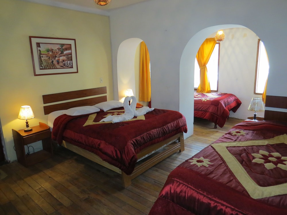 Hostal Campanario