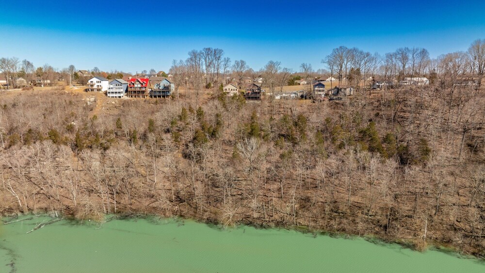 Lake It Easy 3 Level Home