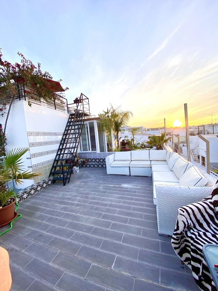 Zenit Guest House
