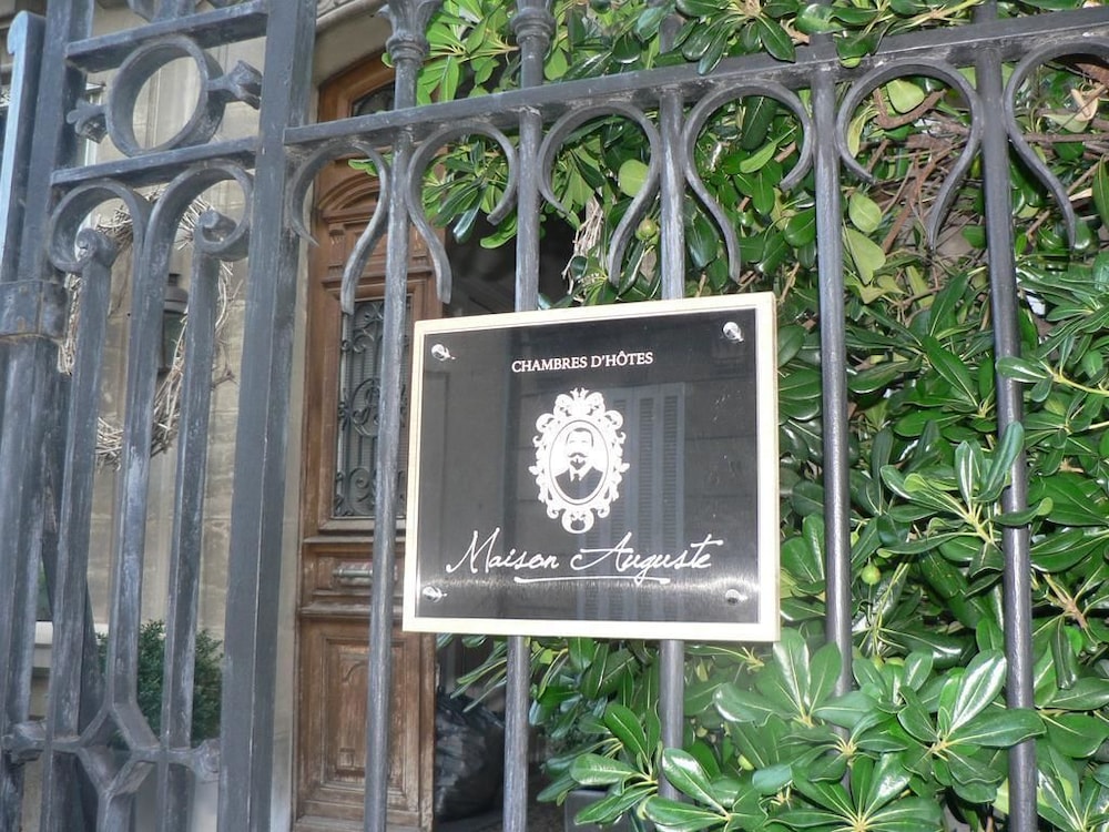 Chambres d'hôtes Maison Auguste view 5