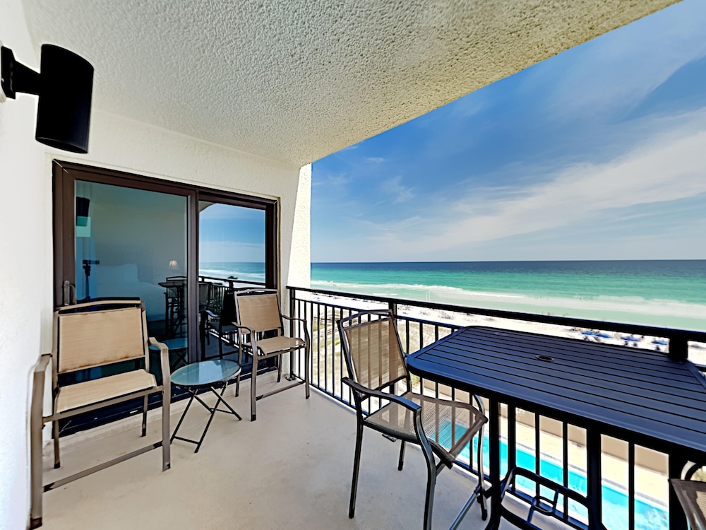 Emerald Isle Fort Walton Beach by Southern Vacation Rentals