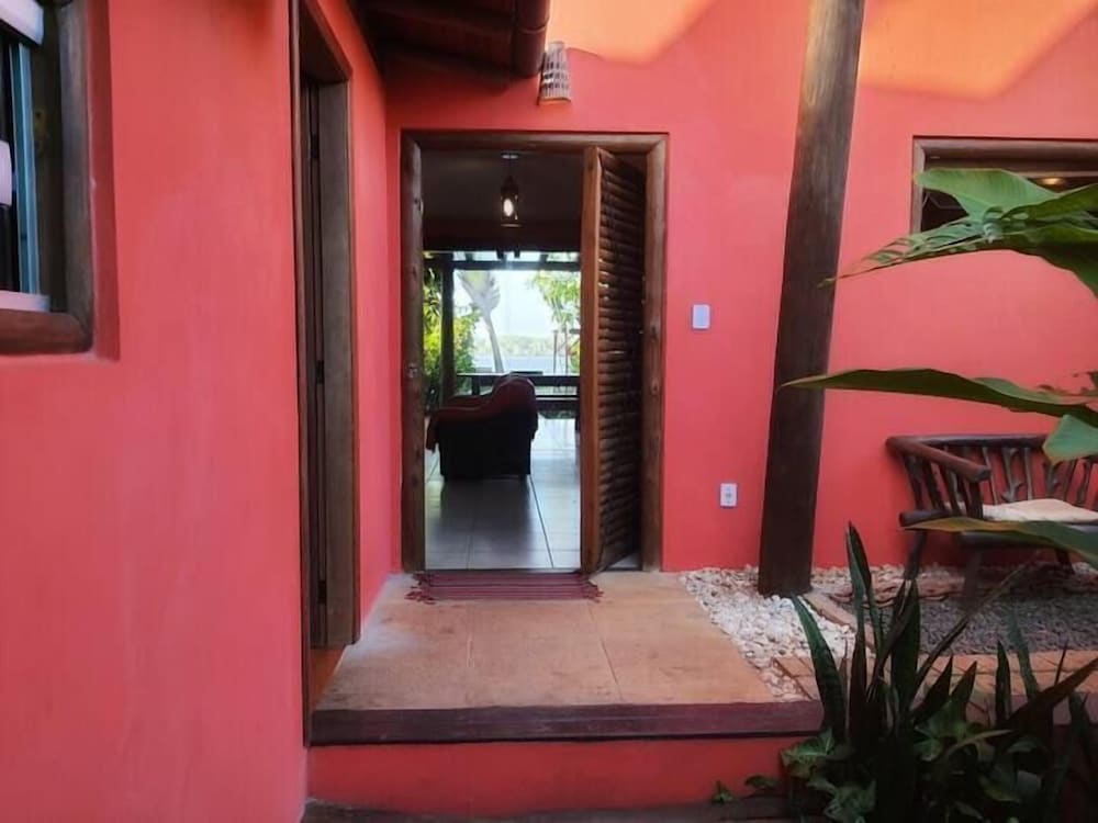Casa de Temporada Felicidade, 38 Hóspedes, 2 Piscinas, 9 Suítes e 2 Churrasqueiras em Itacaré Bahia