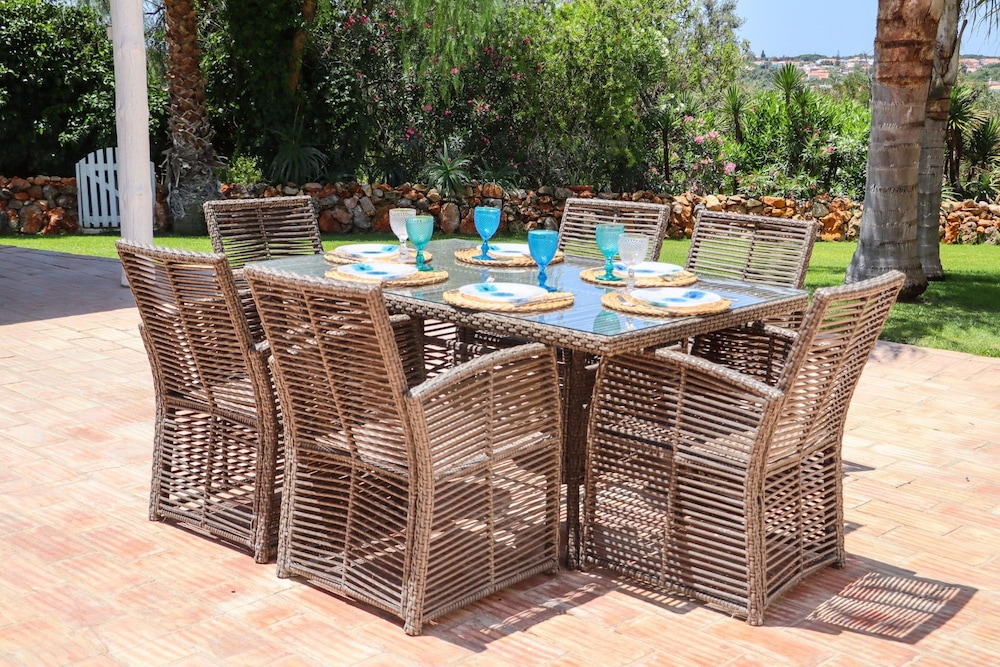 Idyllic Farm House With Huge Garden for 14pax