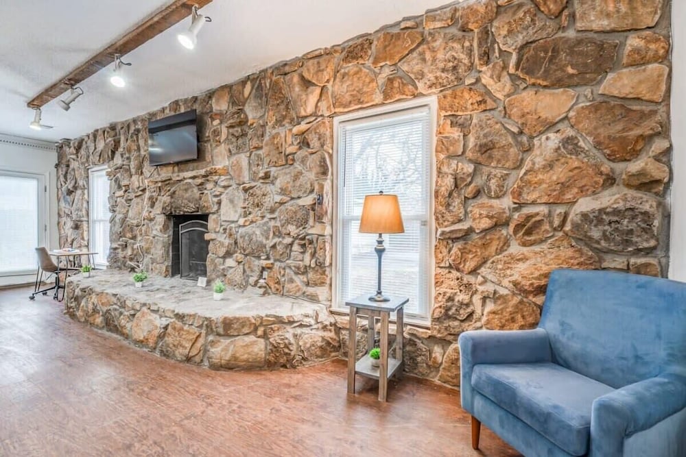 Parnassus Cottage