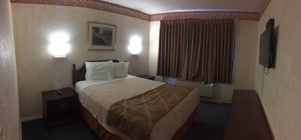 Budget Inn Barstow view 2