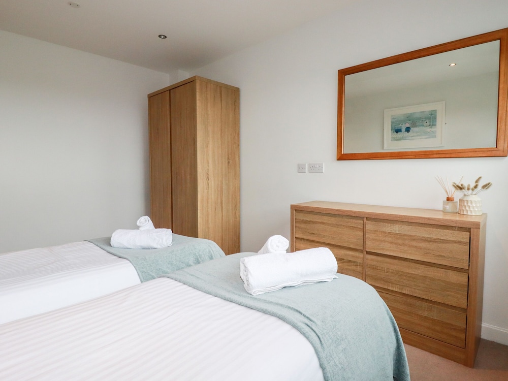 Fistral Pearl