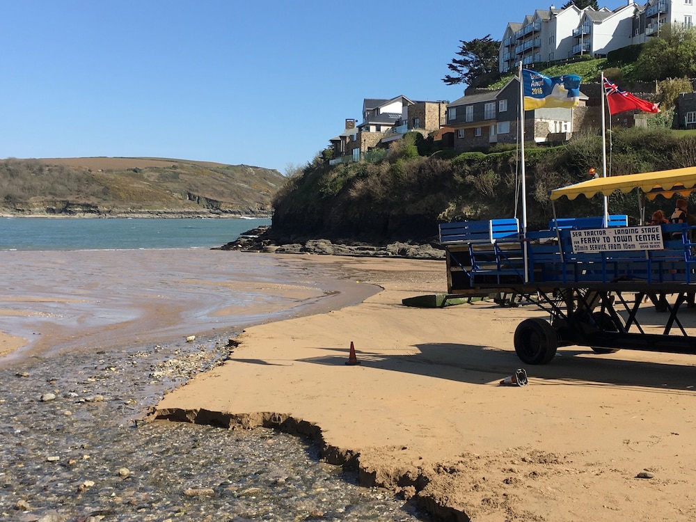 12 Combehaven