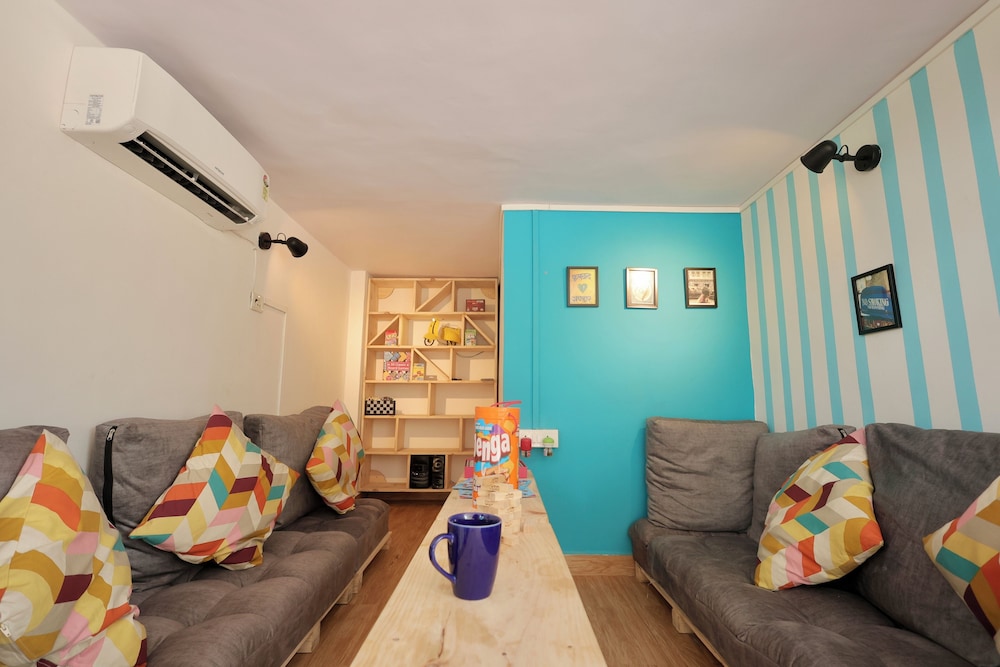 Locomo Hostel Mini - 9 mins from airport