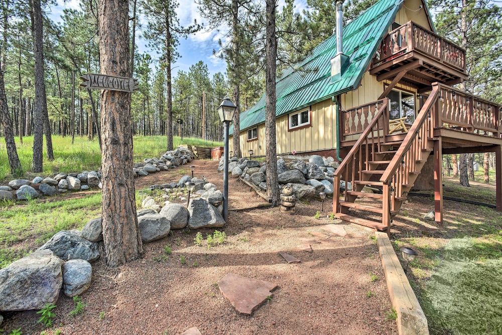 Rustic Florissant A-frame w/ Spacious Deck! view 5