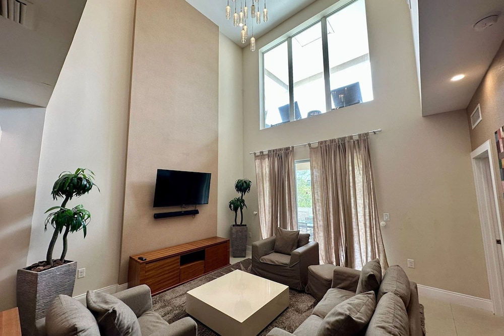Modern Magic Village Home for 12 With Grill 3131