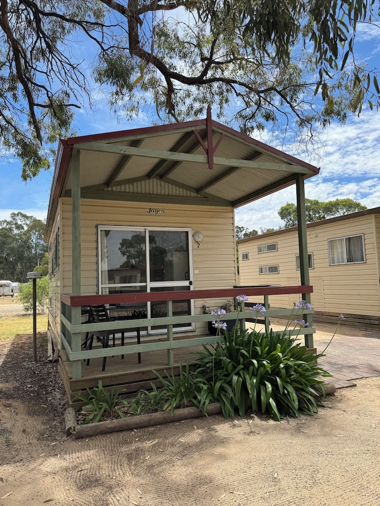 Hay Caravan Park
