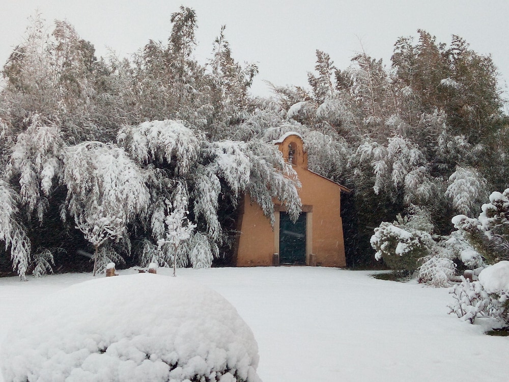 Casale di Tormaggiore Villa and Country Suites