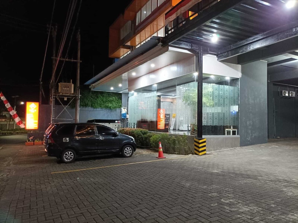 Mel's Inn Manado